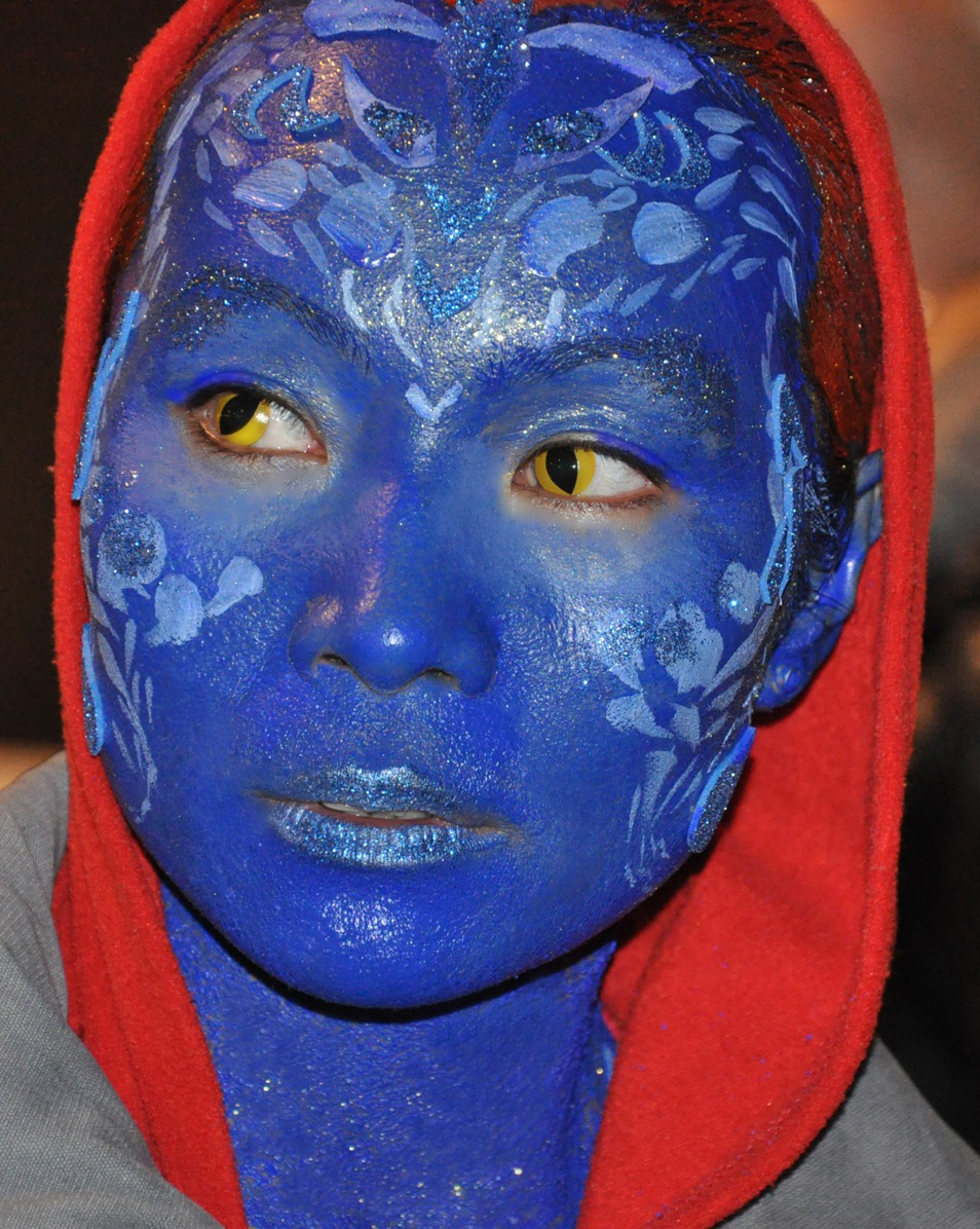 Masker-X-Men-Mystique-bodypaint